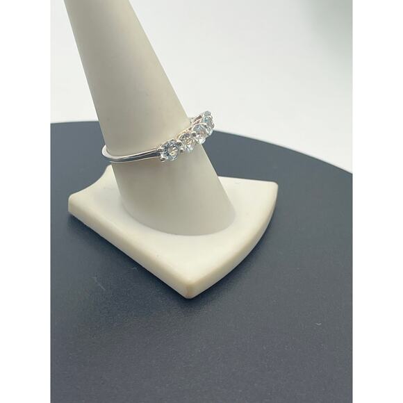 925 Sterling Silver Round Light Blue Spinel 4mm Gemstone Ring Sz 9.25 - Picture 3 of 8